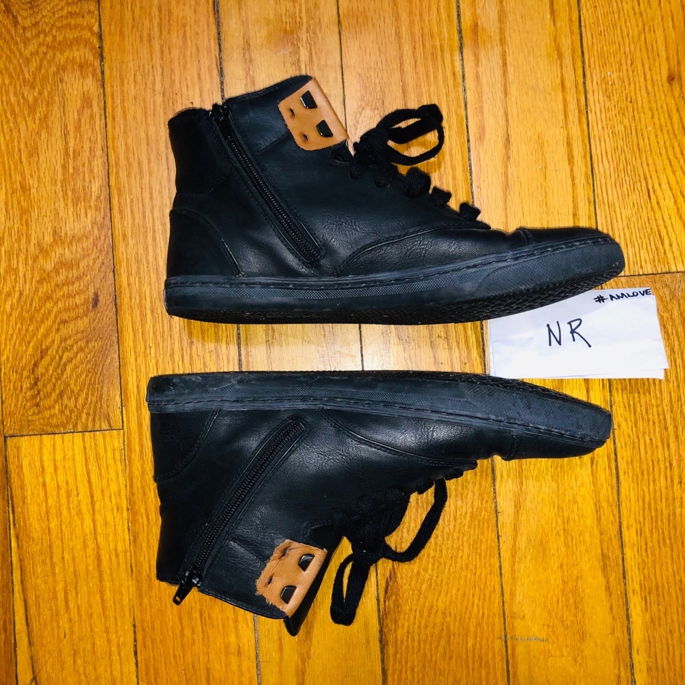 Geox Italian patent shoes